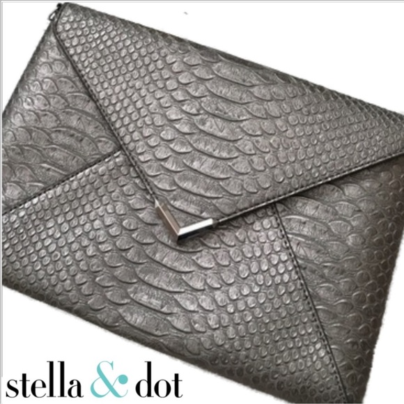 Stella & Dot City Slim Pewter Vegan Leather Clutch, EUC, MSRP $79 - Picture 2 of 11